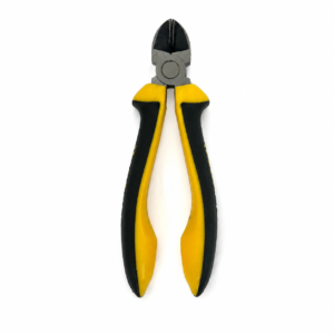 Diagonal cutting pliers
